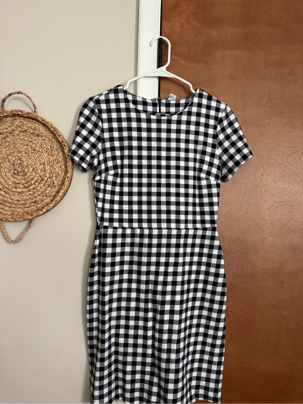 Old Navy Black and White Gingham Tee Dress - NEVER WORN
